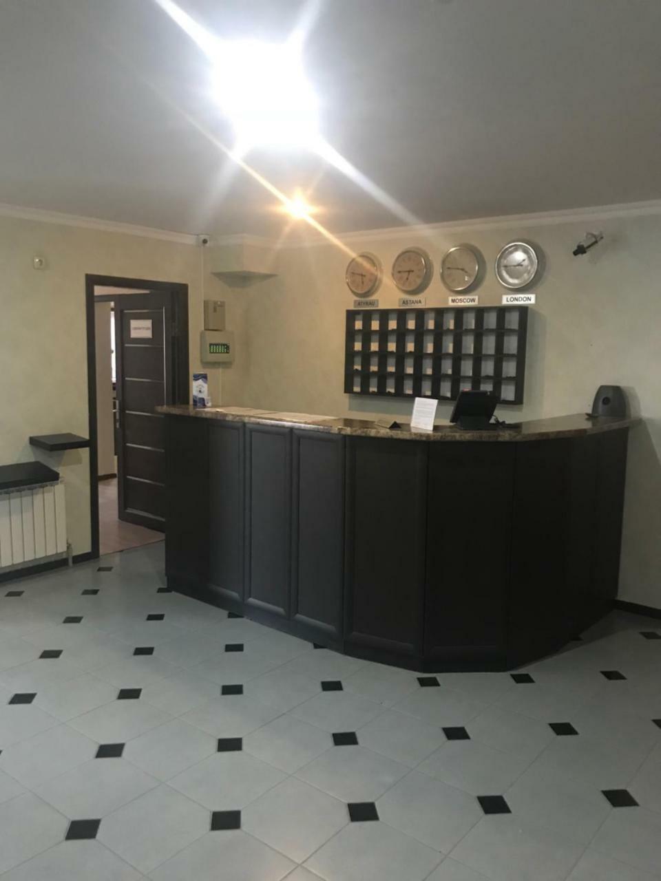 Hotel Laeti-Zhaiyk Atyrau Bagian luar foto