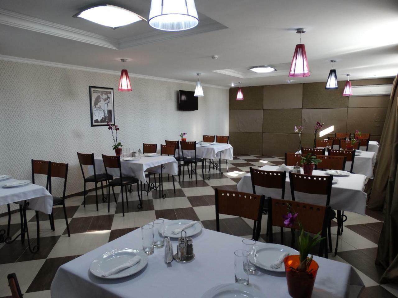 Hotel Laeti-Zhaiyk Atyrau Bagian luar foto