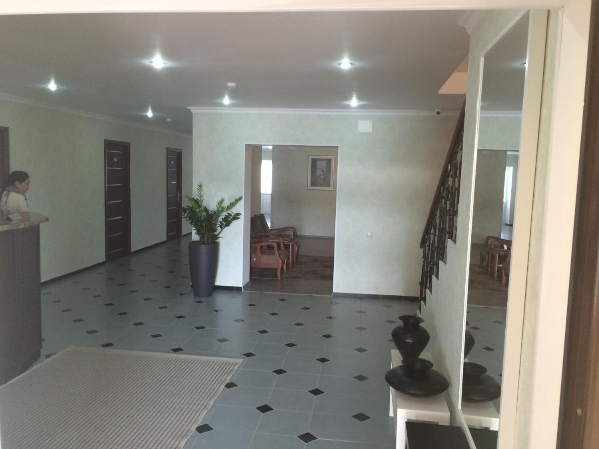 Hotel Laeti-Zhaiyk Atyrau Bagian luar foto